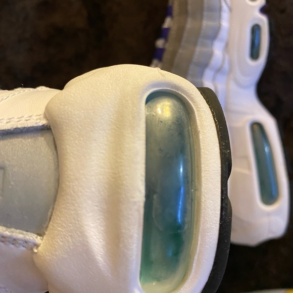 Nike Air Max 95 "Grape" - Picture 7 of 12